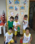 Através do livro, 